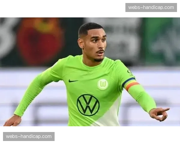 传言：狼堡主力中卫拉克鲁瓦夏窗或离队，多队看重其定位球得分能力