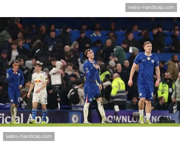 半场快讯：切尔西对阵热刺，上半场两队均在对方禁区触球不足五次